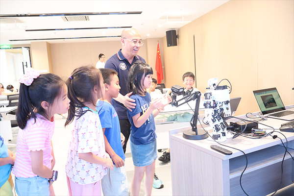2026必高AI科学实验室：MHS标准对接全学段课程方案